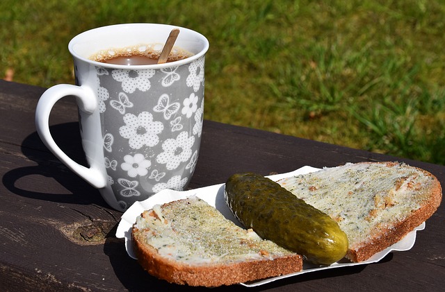 不足而被逆 不足而被逆