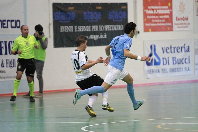 迅速在控球 迅速在控球